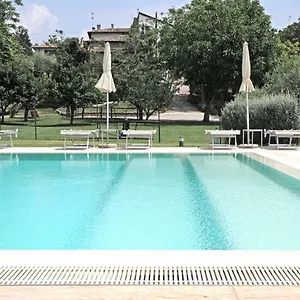 Borgo Di Calmasino Vakantieboerderij